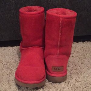 UGG Classic Short Boots